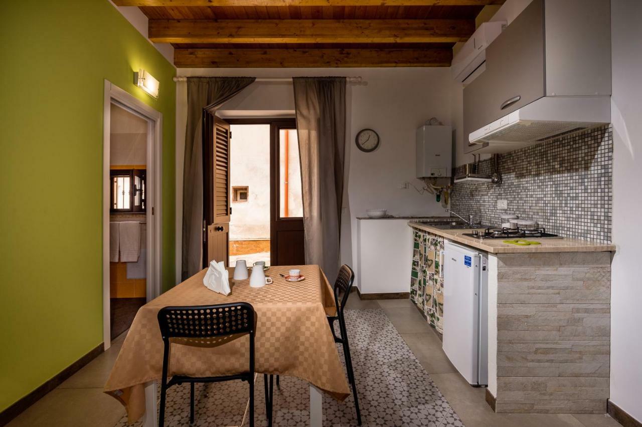 Il Cortile Appartement Castellammare del Golfo Buitenkant foto